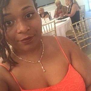 Meet your Posher, Alaina